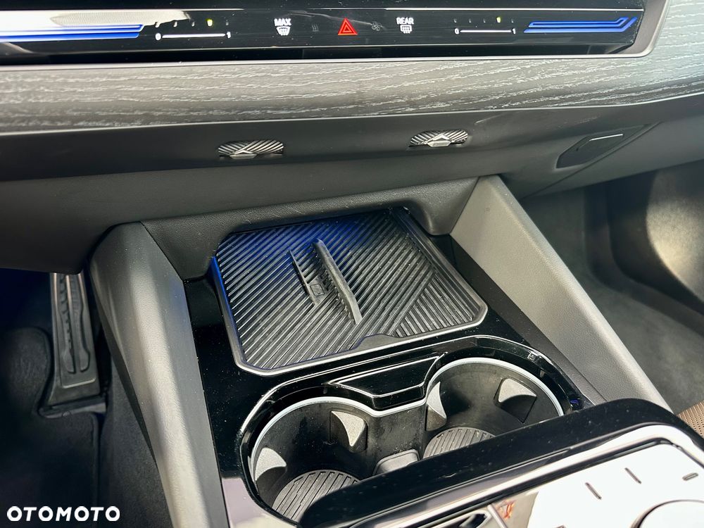 BMW Seria 5 520d xDrive mHEV M Sport - 35