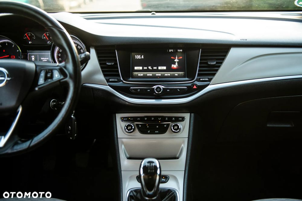 Opel Astra 1.4 Turbo Edition - 34