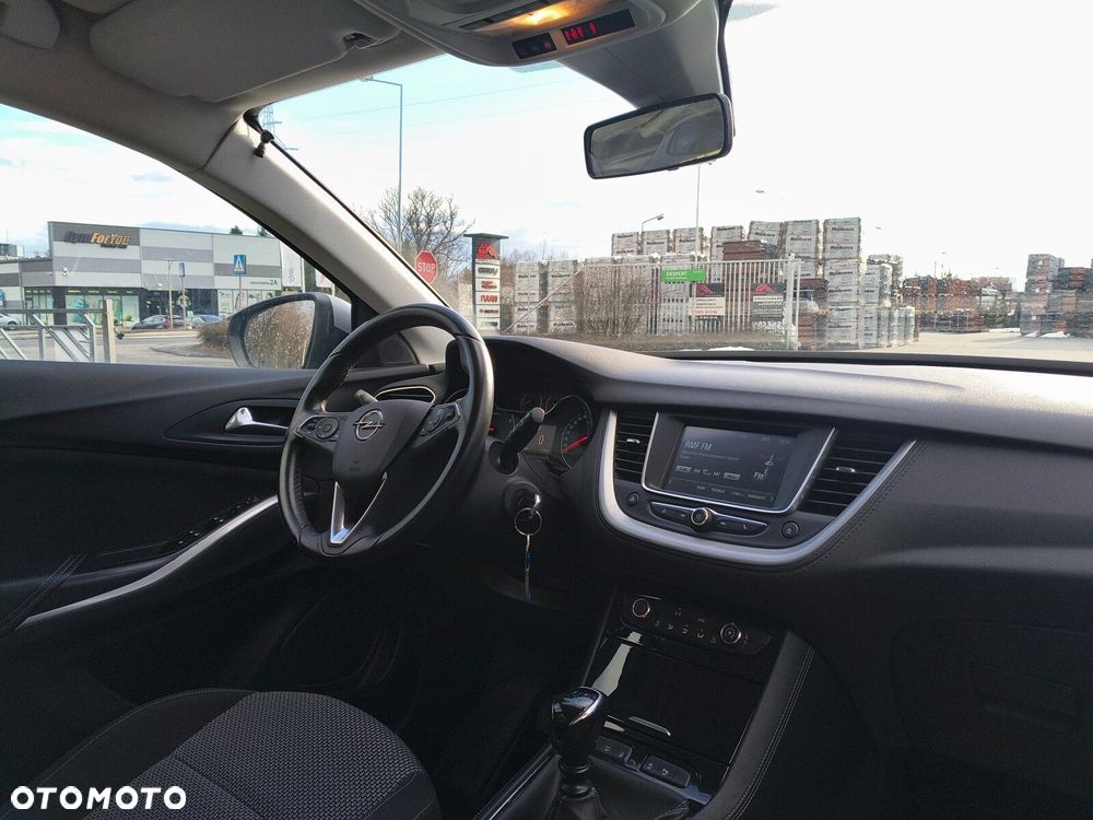 Opel Grandland X 1.2 T Enjoy S&S - 12