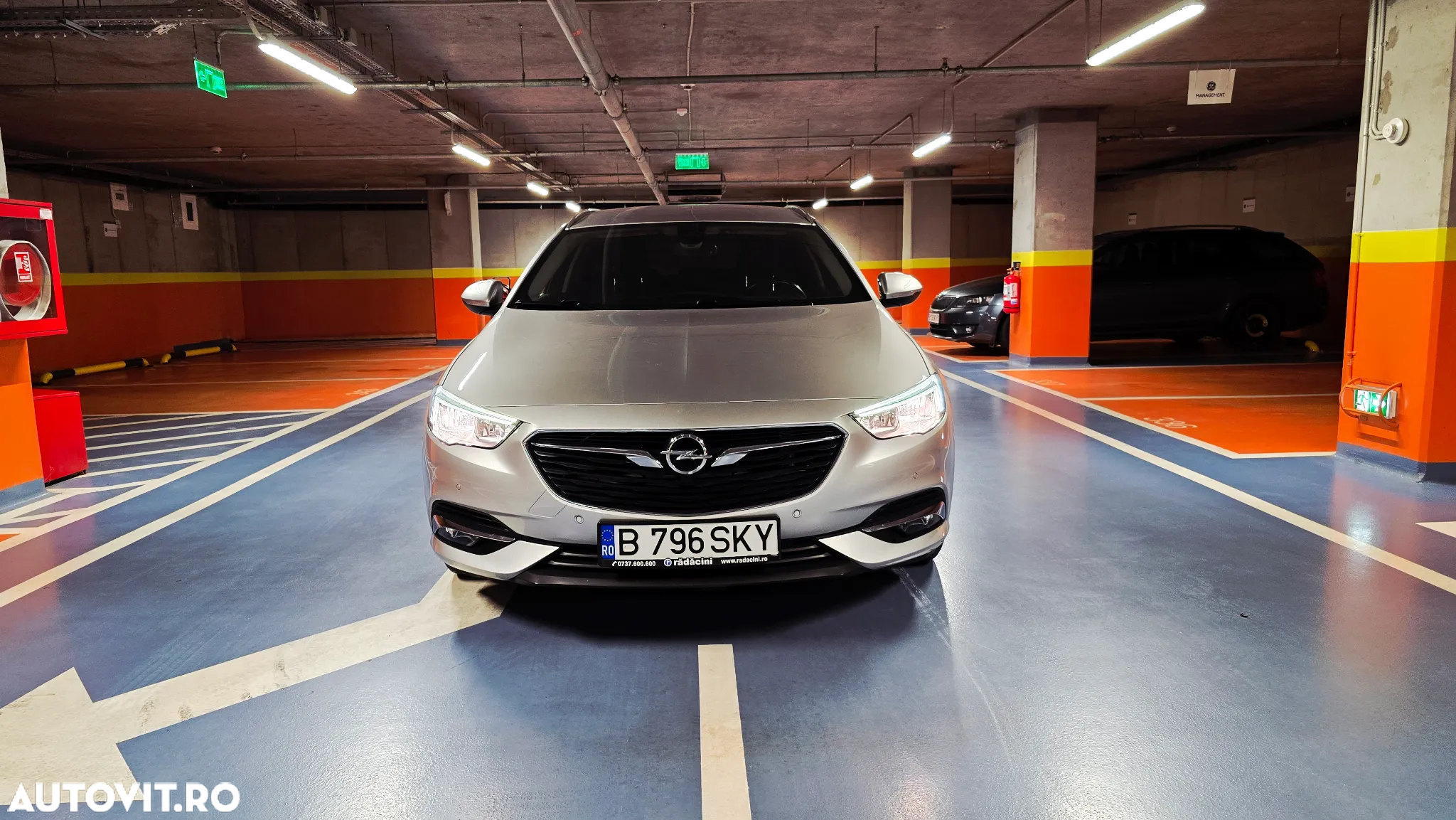 Opel Insignia Sports Tourer 1.5 Direct InjectionT Aut Innovation - 2
