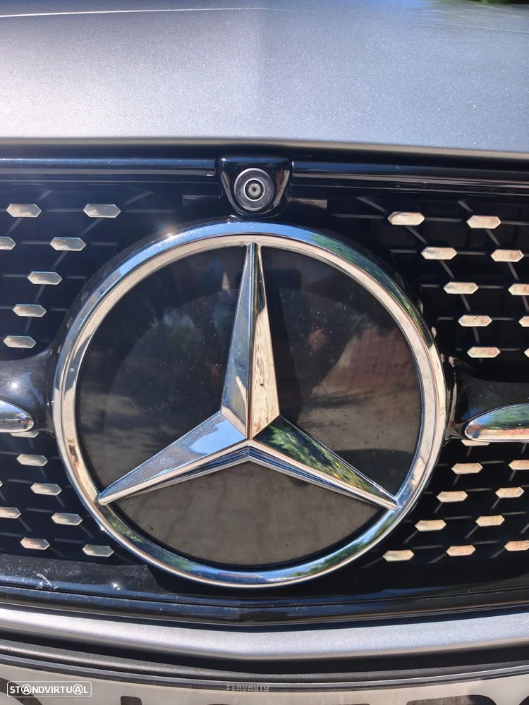 Mercedes-Benz E 300 de 4Matic 9G-TRONIC AMG Line - 31