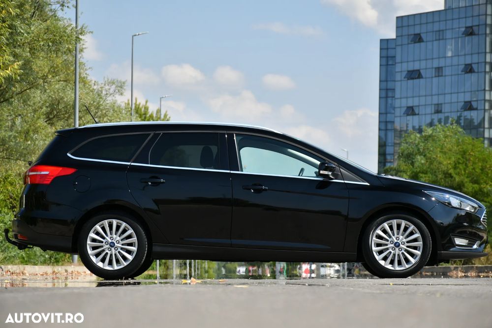 Ford Focus 1.5 EcoBlue Start-Stopp-System TITANIUM DESIGN - 28