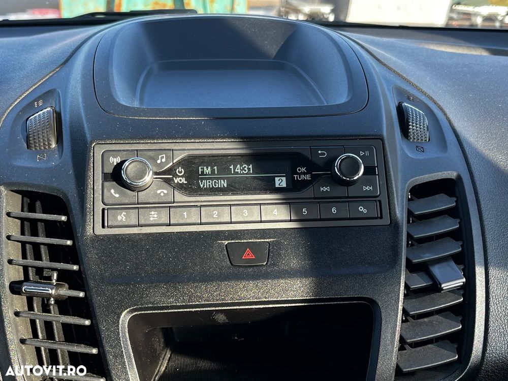 Ford Transit Connect - 22