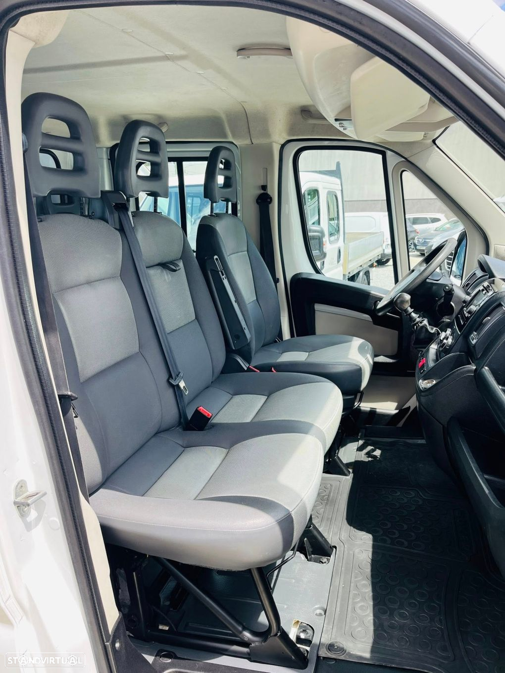 Peugeot Boxer 3.0hdi    7lugares - 14
