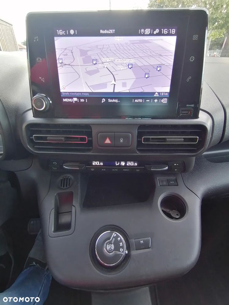 Citroën Berlingo XL 7-Sitzer PureTech 130 EAT8 FEEL - 36