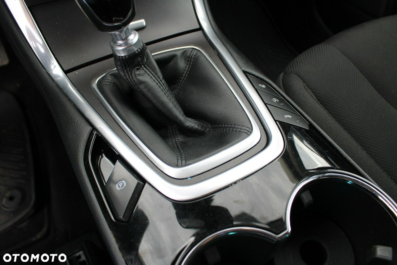 Ford S-Max - 24