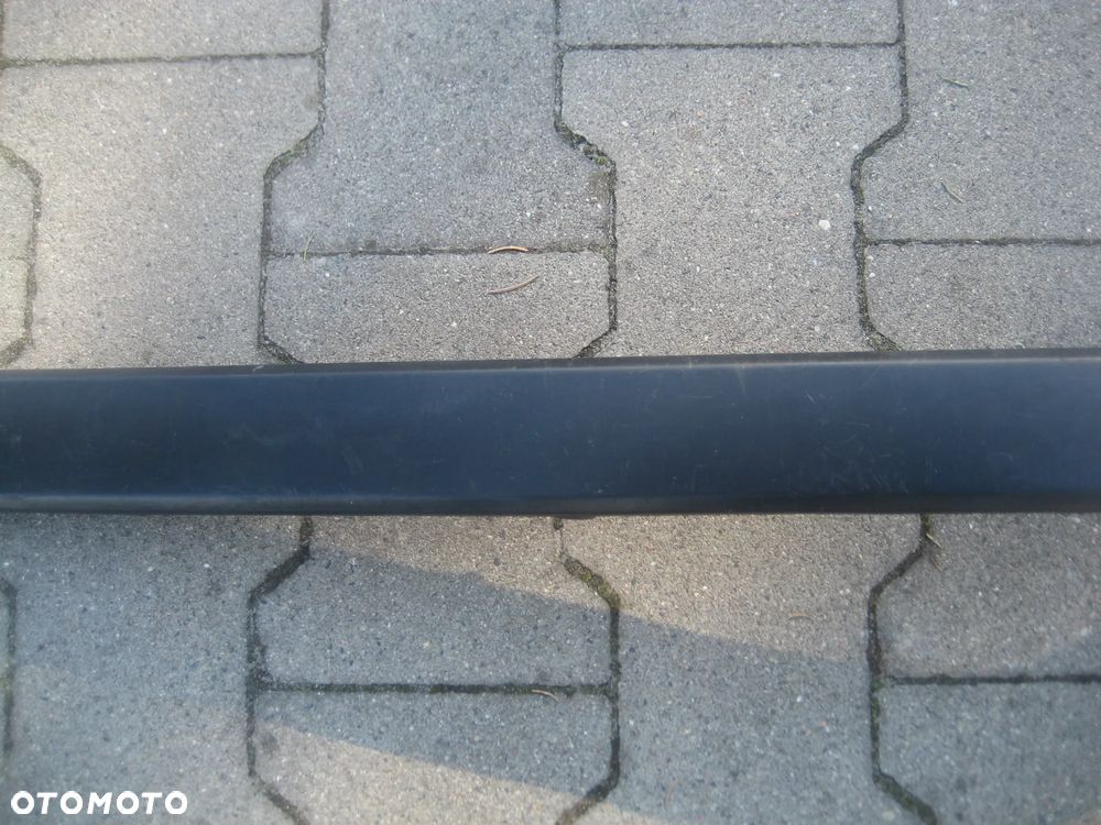 bmw 5 e34 listwa zderzaka tył lewa 51121944185 - 4