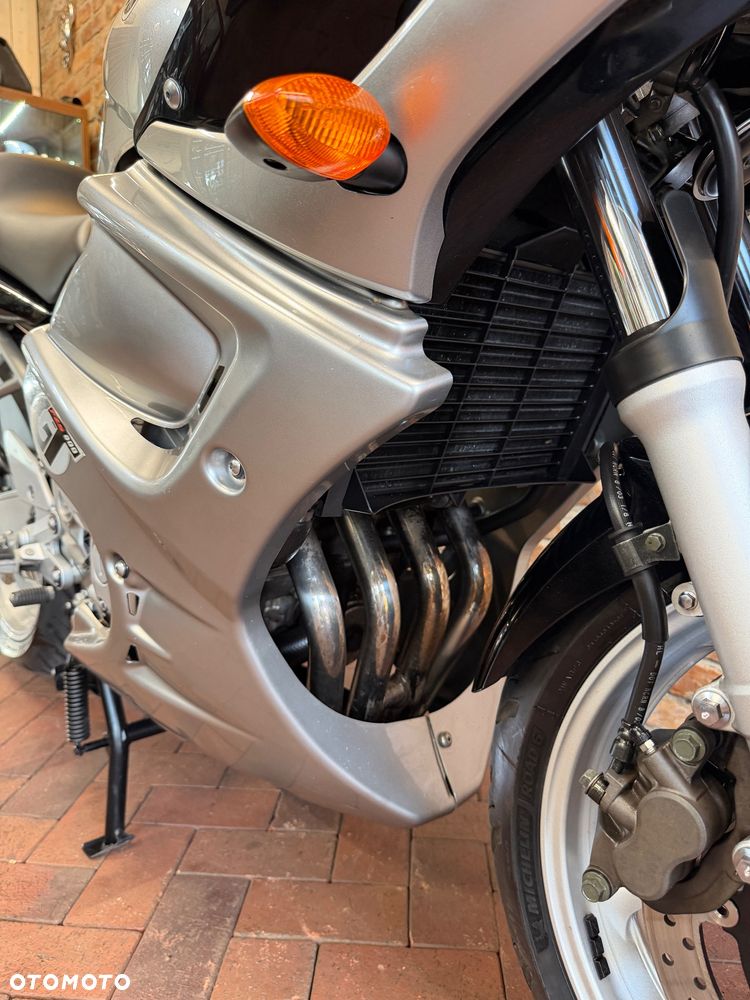 Yamaha FZ6 - 13