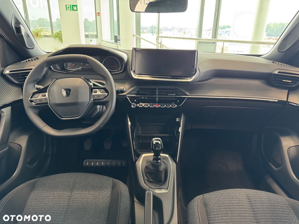 Peugeot 2008 - 12