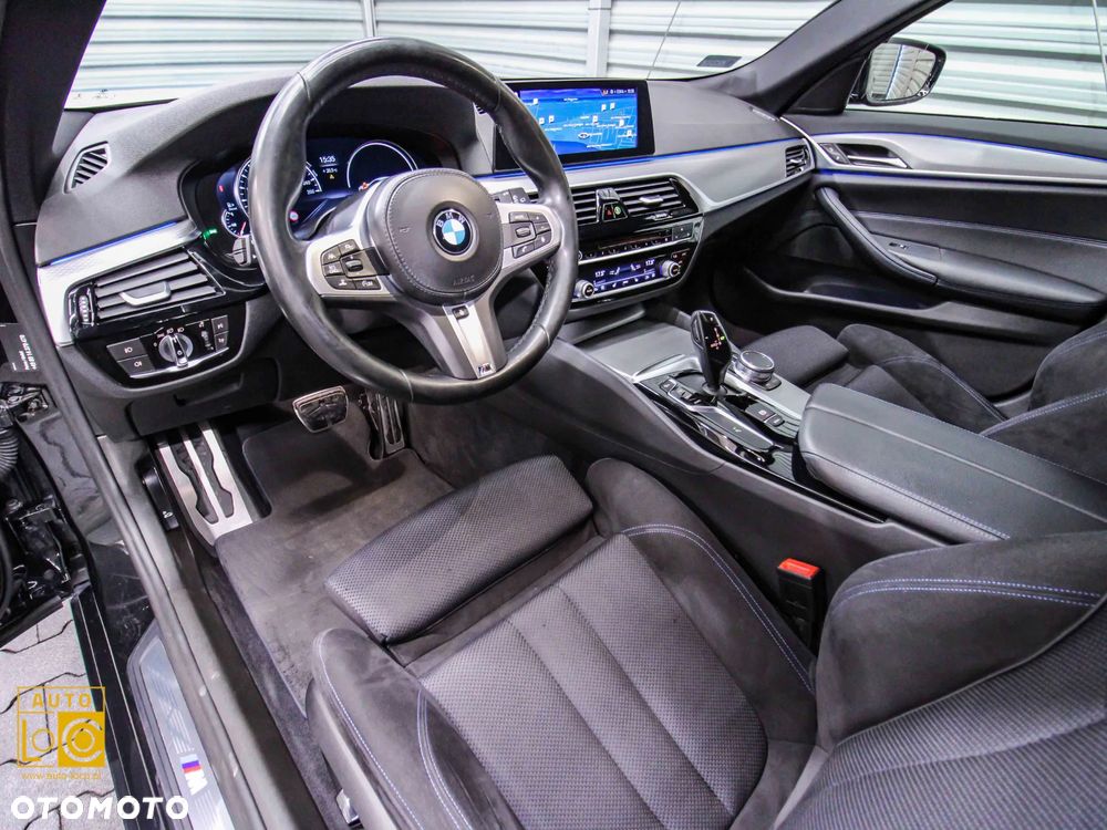 BMW Seria 5 520d M Sport - 18