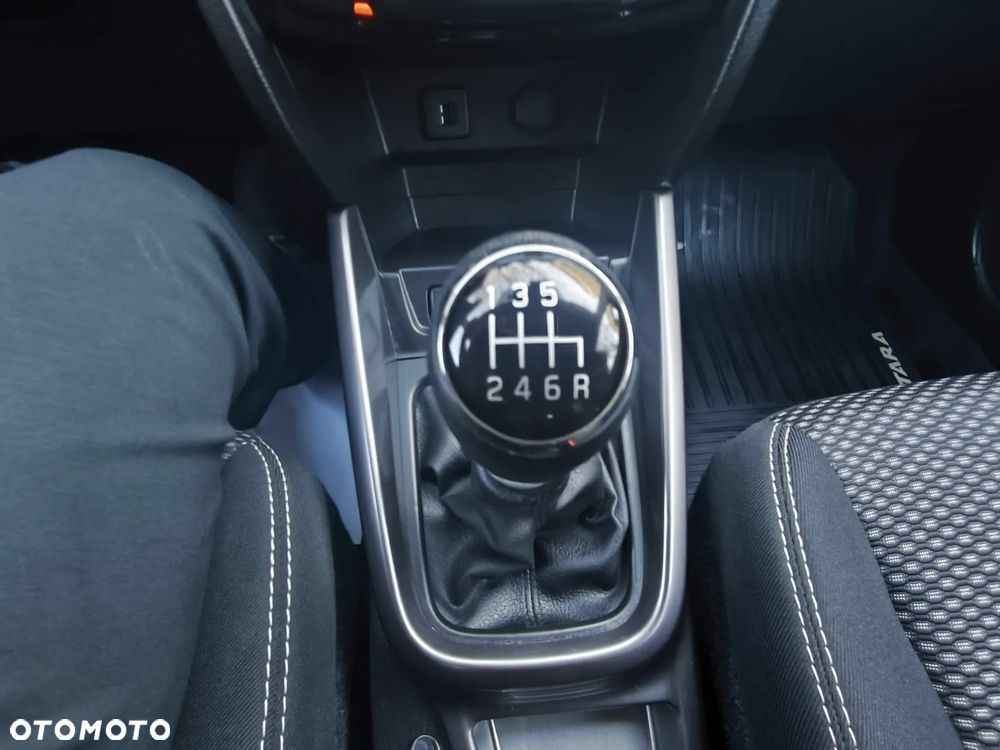 Suzuki Vitara 1.4 Boosterjet Premium 2WD - 18