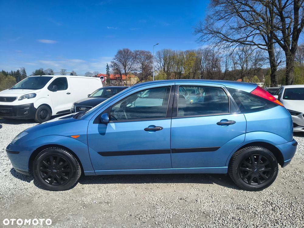 Ford Focus Ambiente - 4