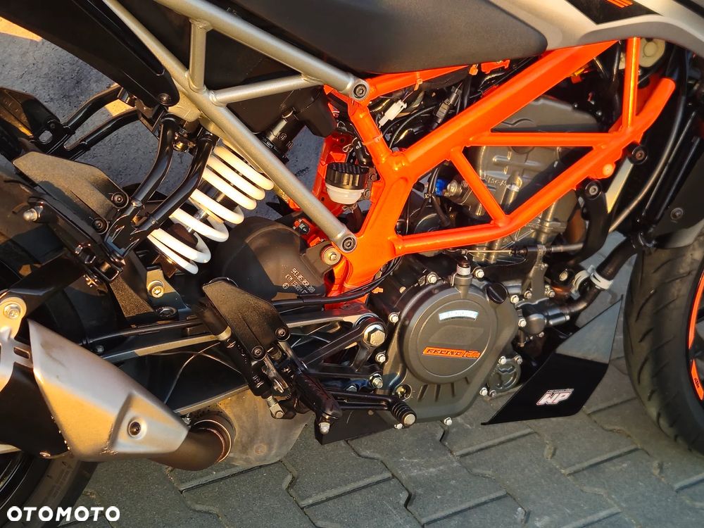 KTM Duke - 18