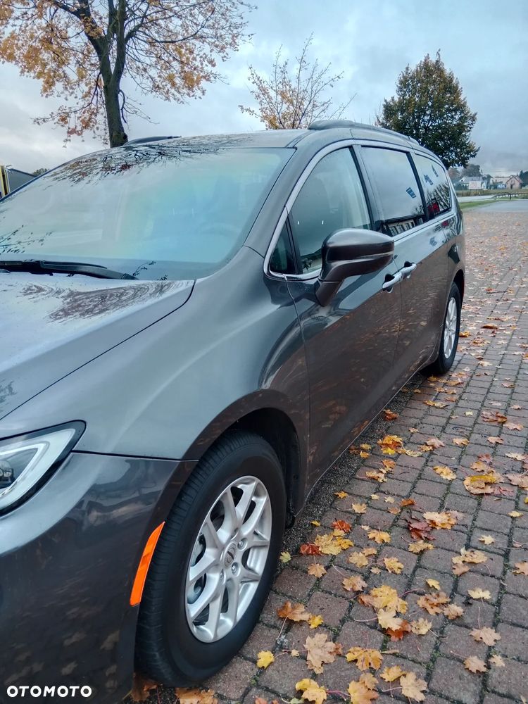 Chrysler Pacifica - 21