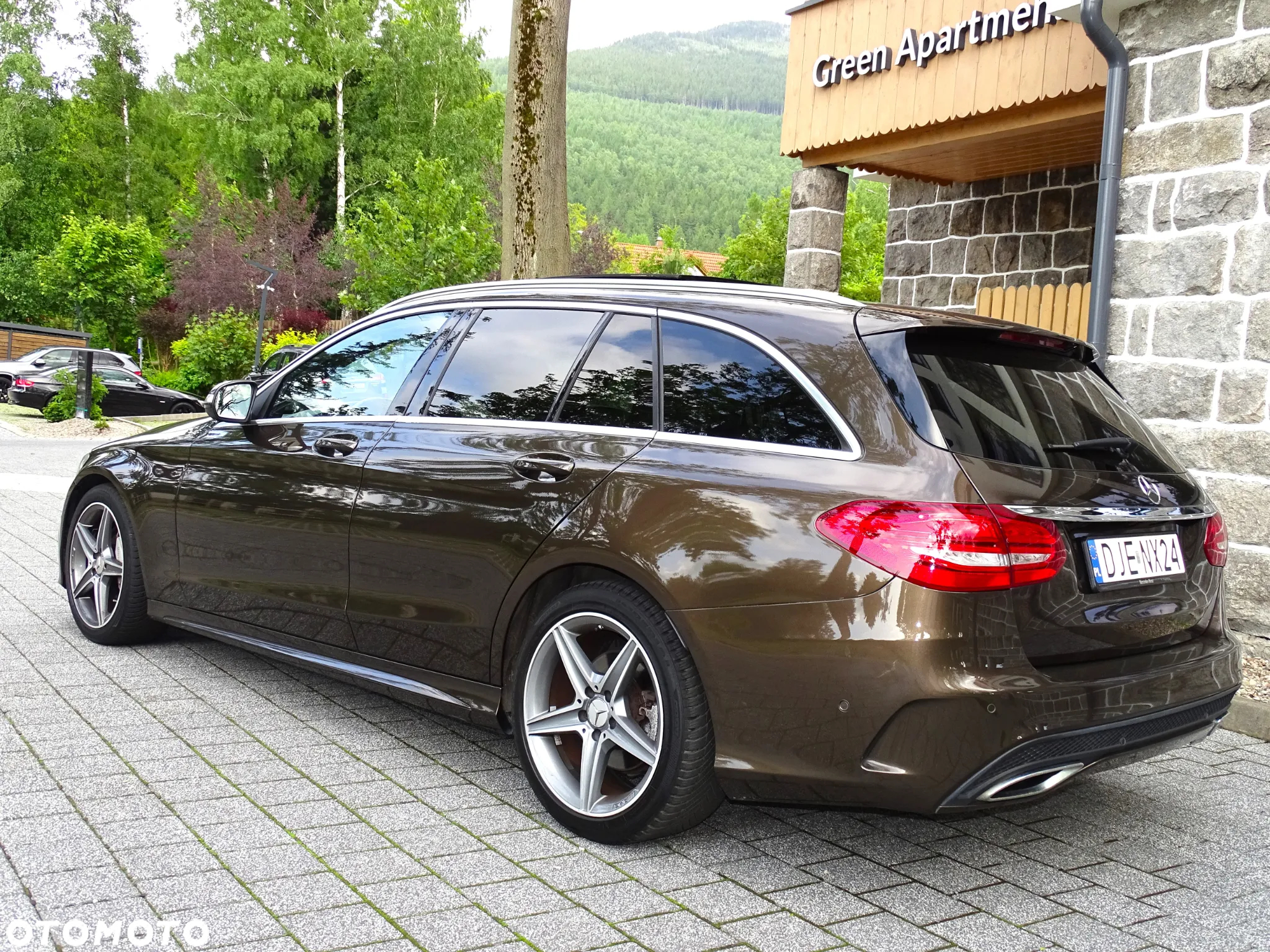 Mercedes-Benz Klasa C 180 (BlueTEC) d T 7G-TRONIC AMG Line - 23