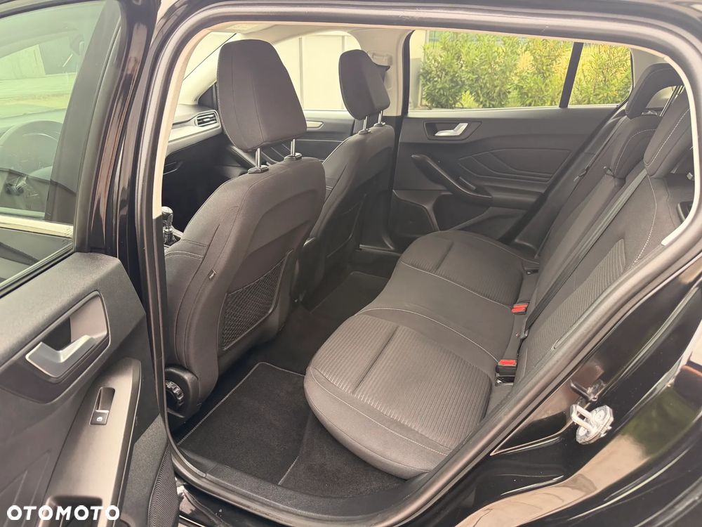 Ford Focus 1.5 EcoBlue Titanium X - 24