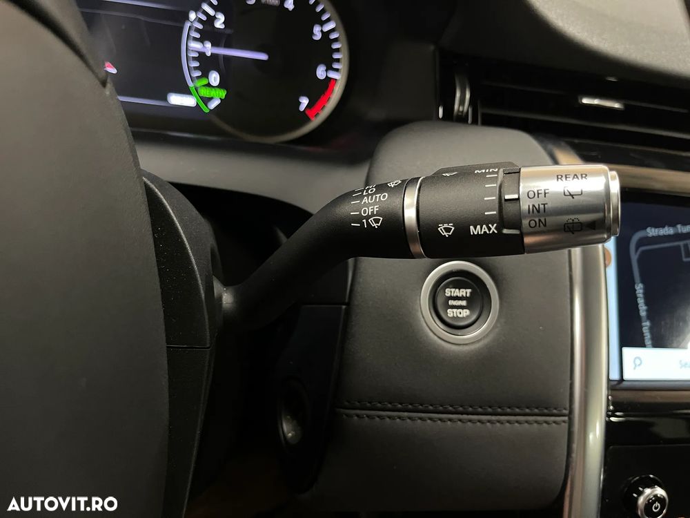 Land Rover Discovery Sport 1.5 P300e PHEV SE - 29