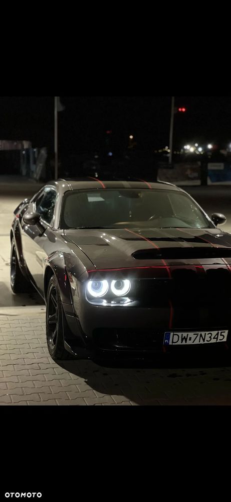 Dodge Challenger - 17