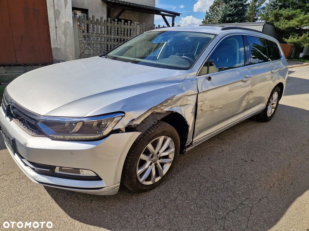 Volkswagen Passat Variant 2.0 TDI SCR DSG Comfortline - 2