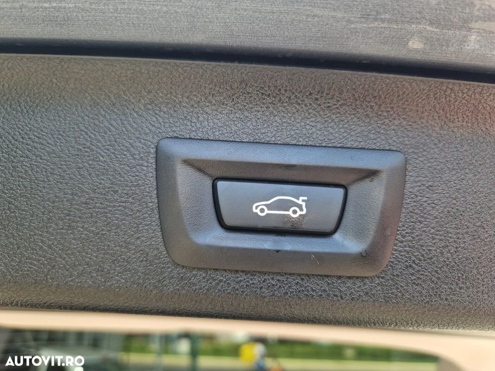 BMW Seria 5 520d AT MHEV - 28