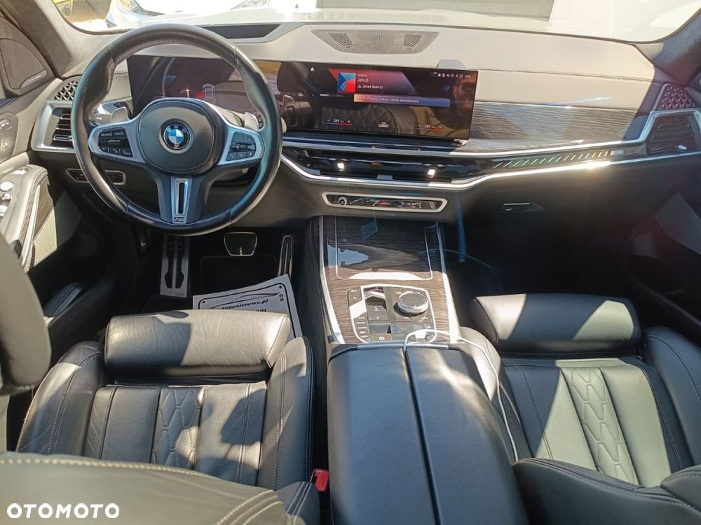 BMW X7 - 8