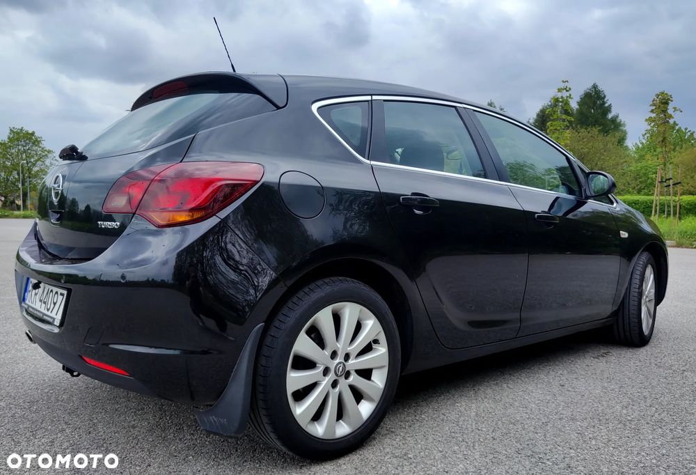 Opel Astra 1.4 T Cosmo - 2