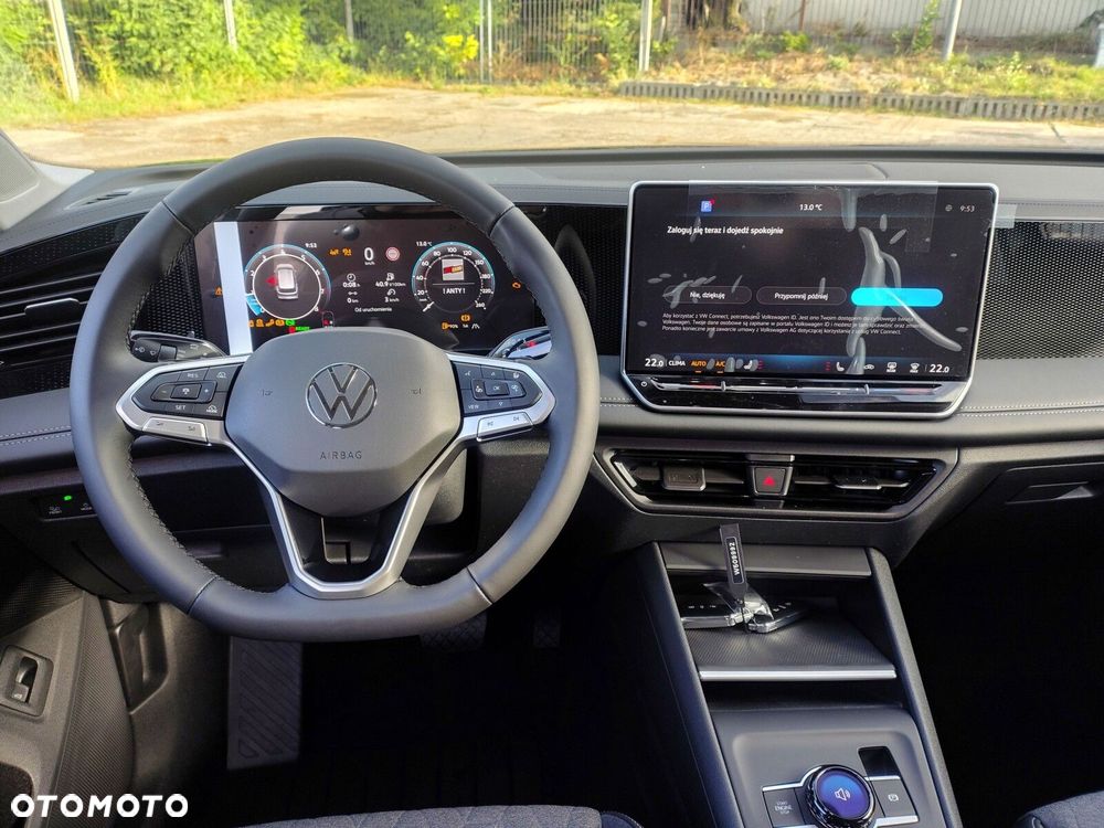Volkswagen Tiguan - 21