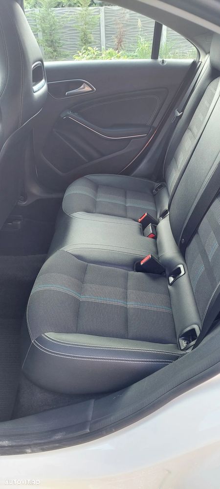 Mercedes-Benz CLA 180 d 7G-DCT - 5