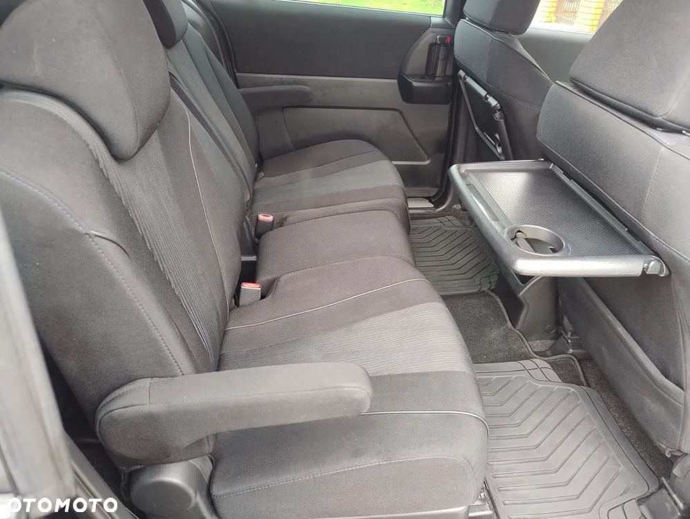 Mazda 5 1.6 CD Navi + - 9