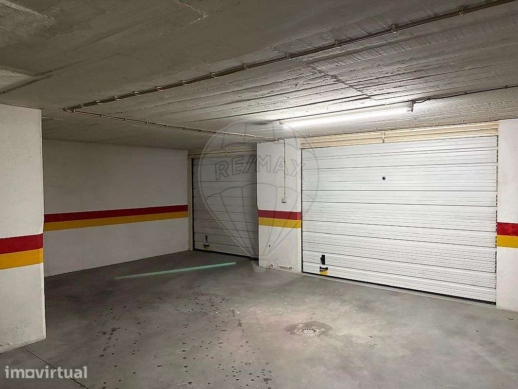 Garagem  para venda - Grande imagem: 2/8