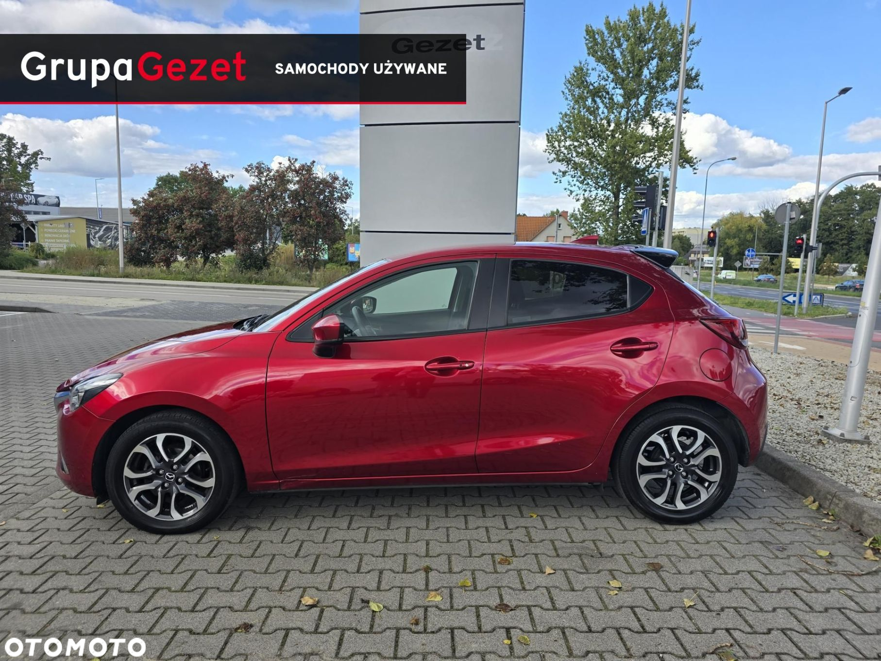 Mazda 2 - 5