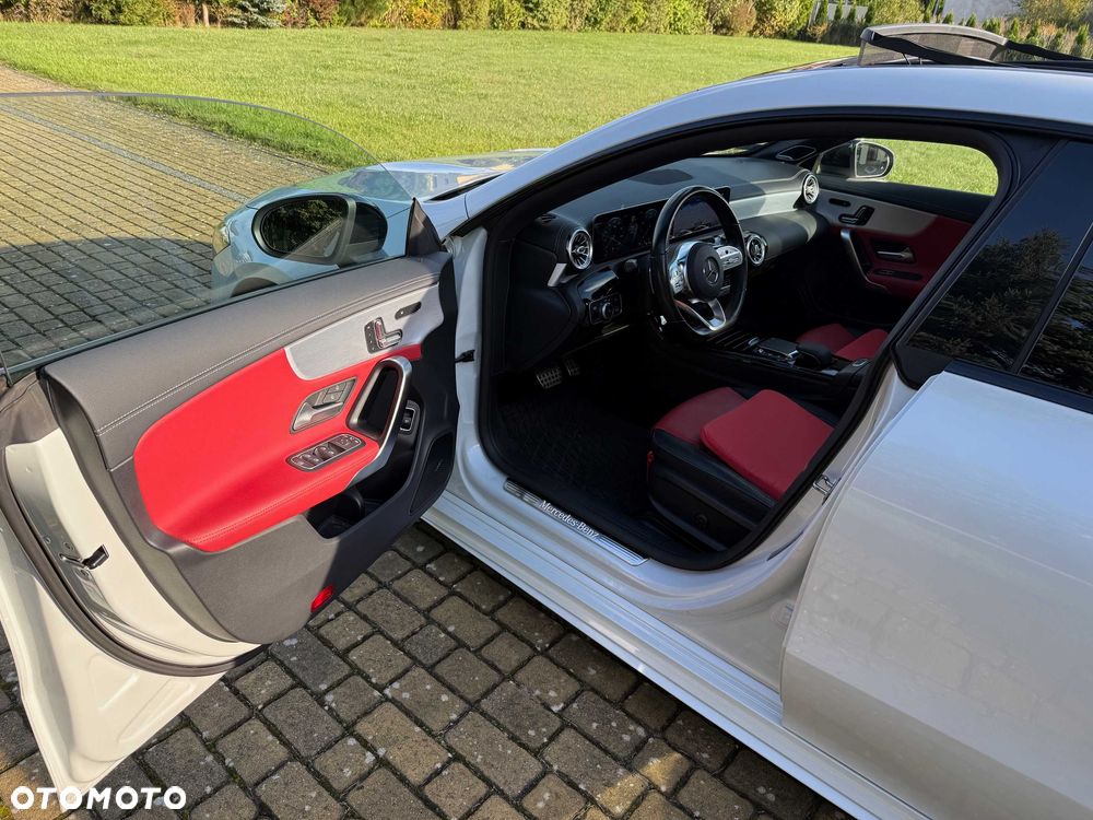 Mercedes-Benz CLA - 8