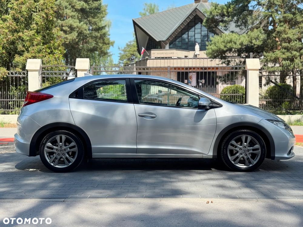 Honda Civic 1.8 Executive NAVI - 17