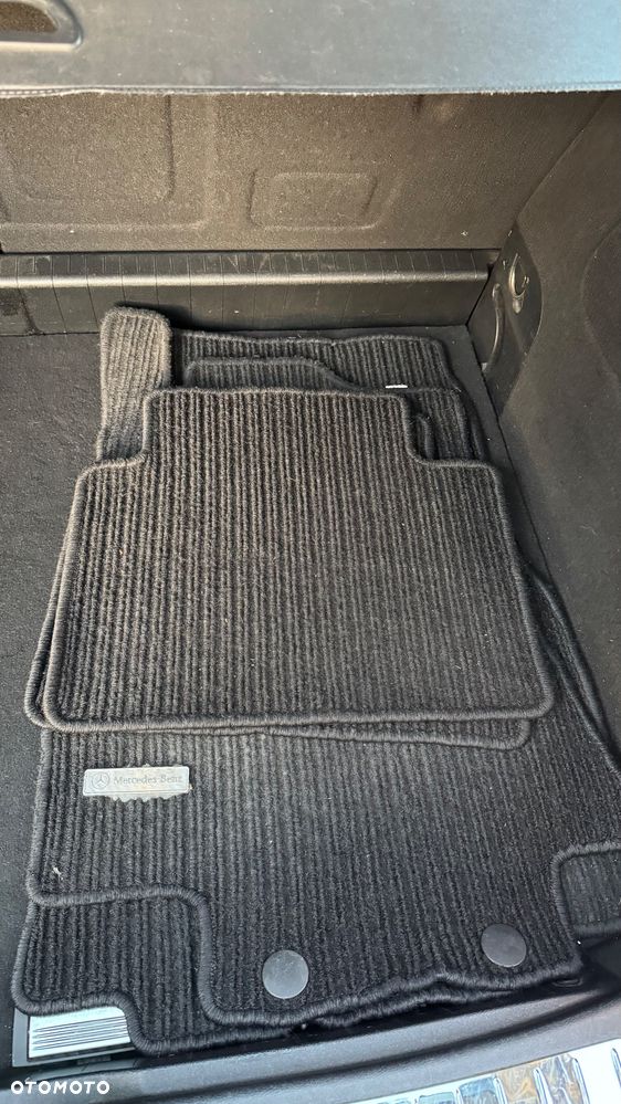 Mercedes-Benz Klasa B 180 CDI DPF Autotronic Special Edition - 18