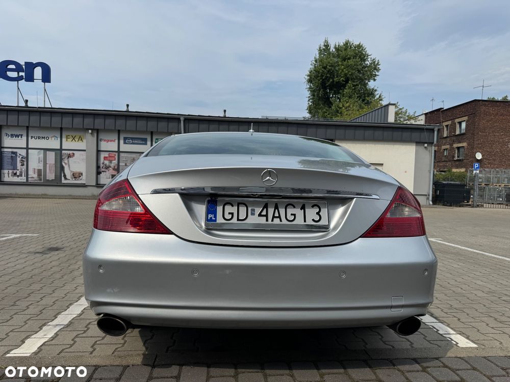 Mercedes-Benz CLS - 6