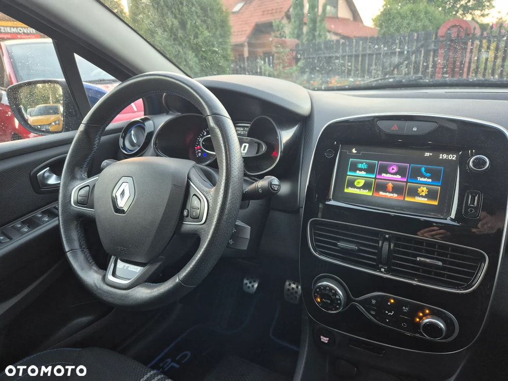 Renault Clio - 18