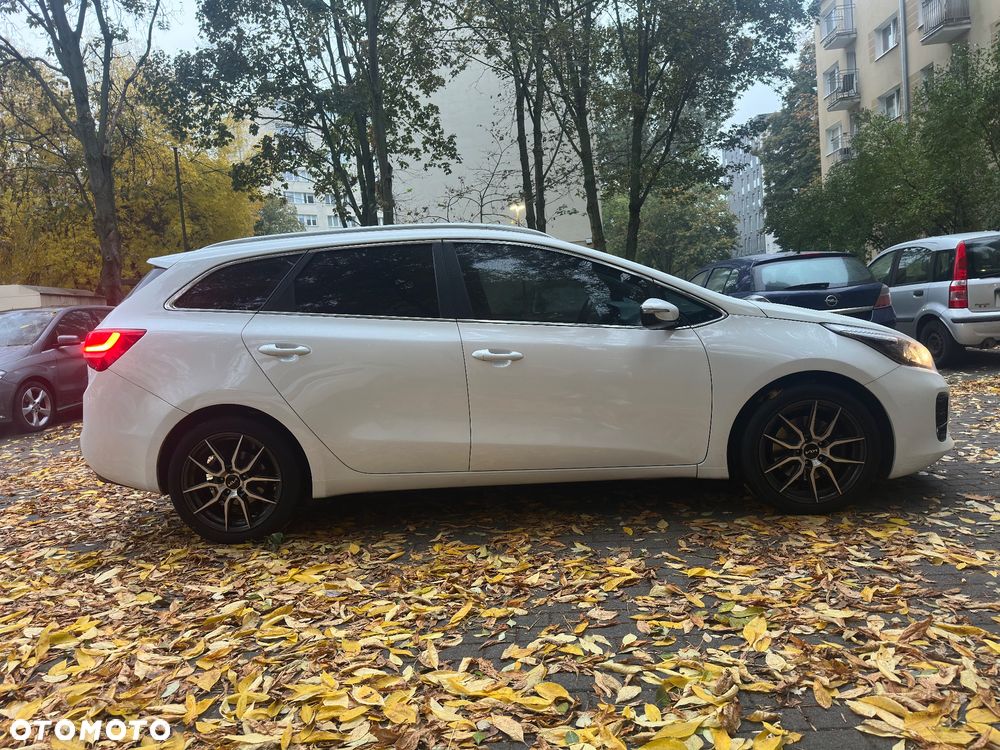 Kia Ceed Cee'd 1.6 CRDi GT Line DCT - 6