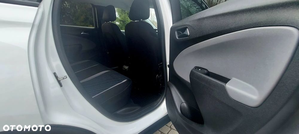 Opel Crossland X 1.2 120 Lat - 30