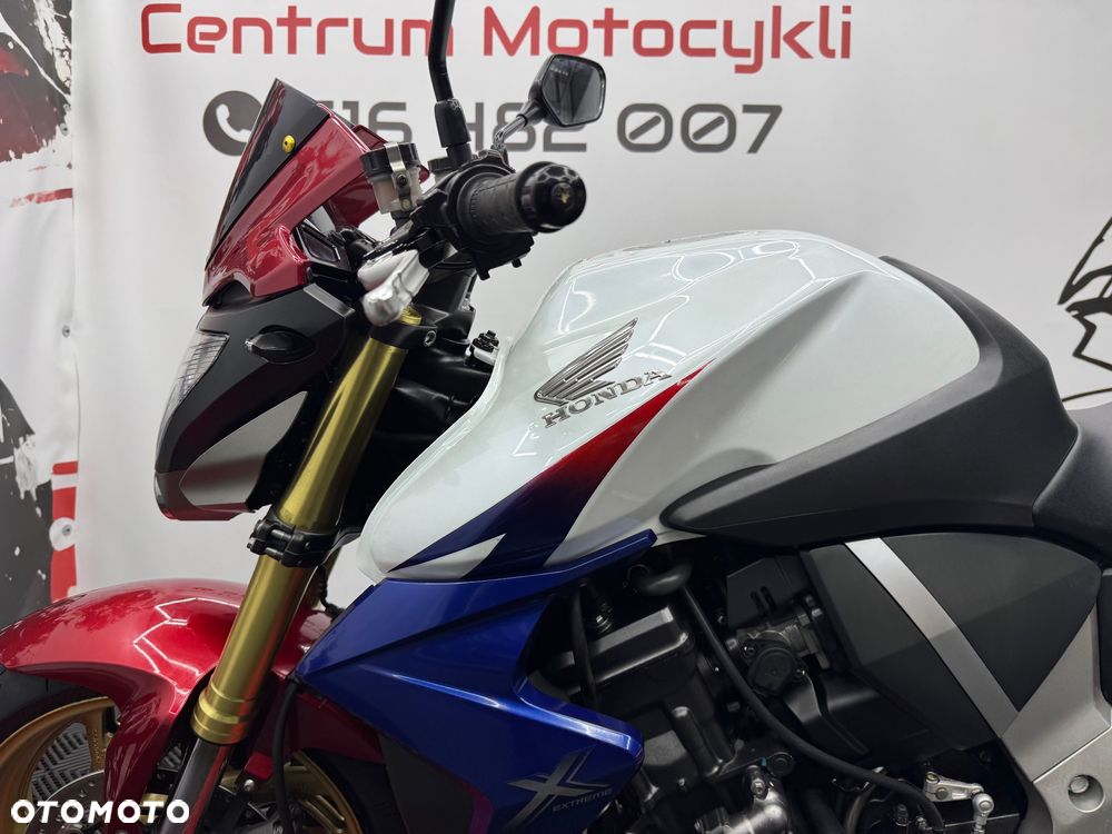 Honda CB - 12