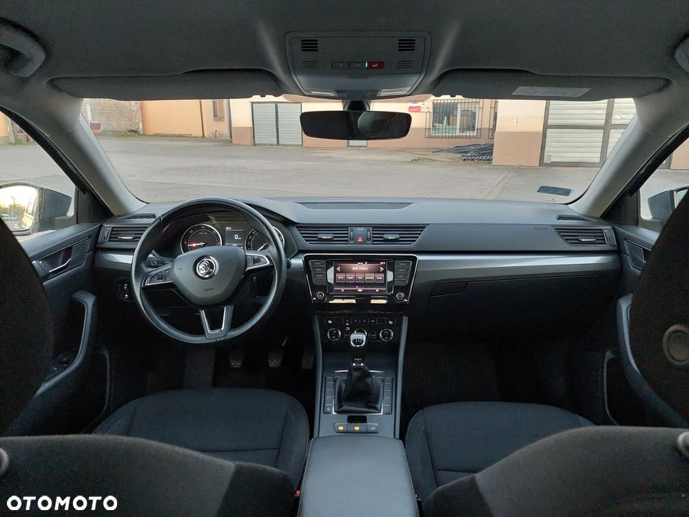 Skoda Superb 1.6 TDI Active - 20