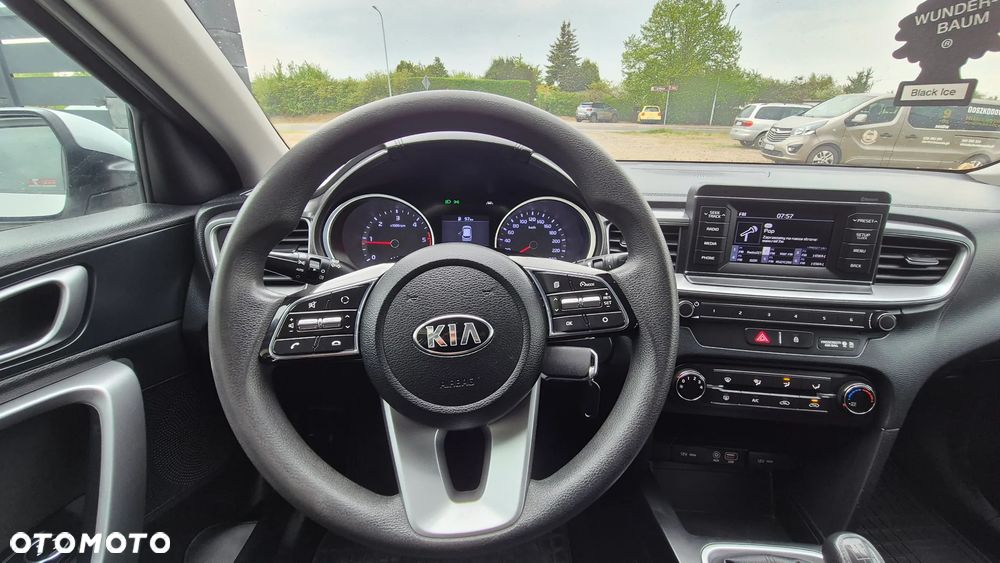 Kia Ceed - 30