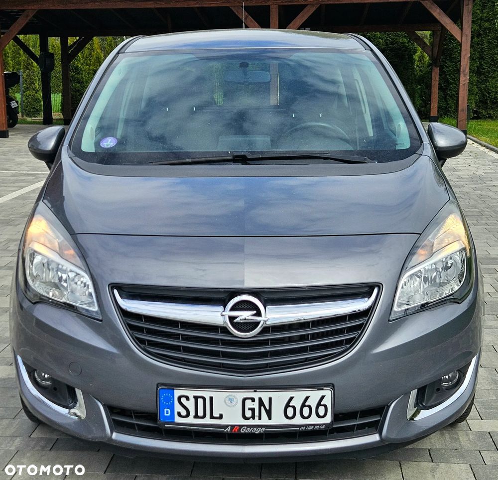 Opel Meriva 1.4 T Design Edition S&S - 10