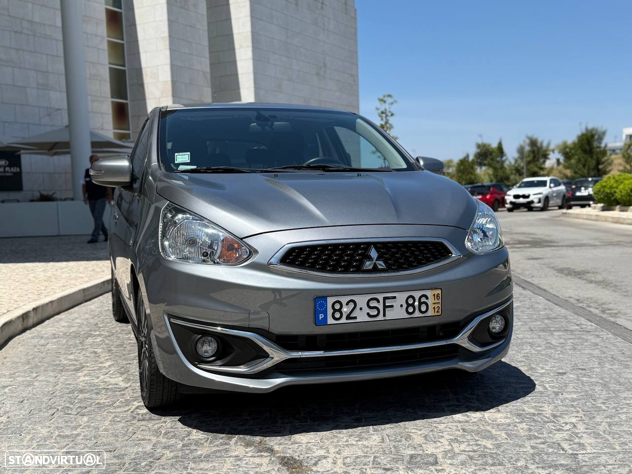 Mitsubishi Space Star 1.2 Intense CVT - 10