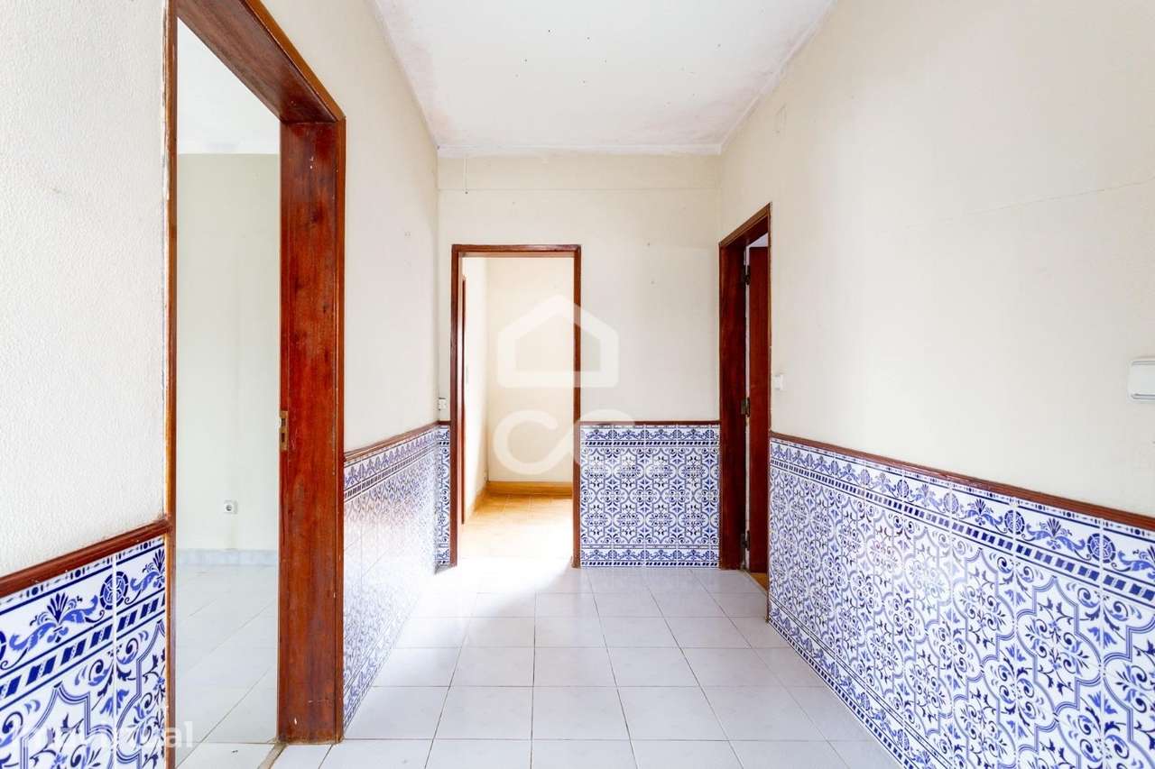 Moradia usada T4 em São João da Talha - Grande imagem: 4/60