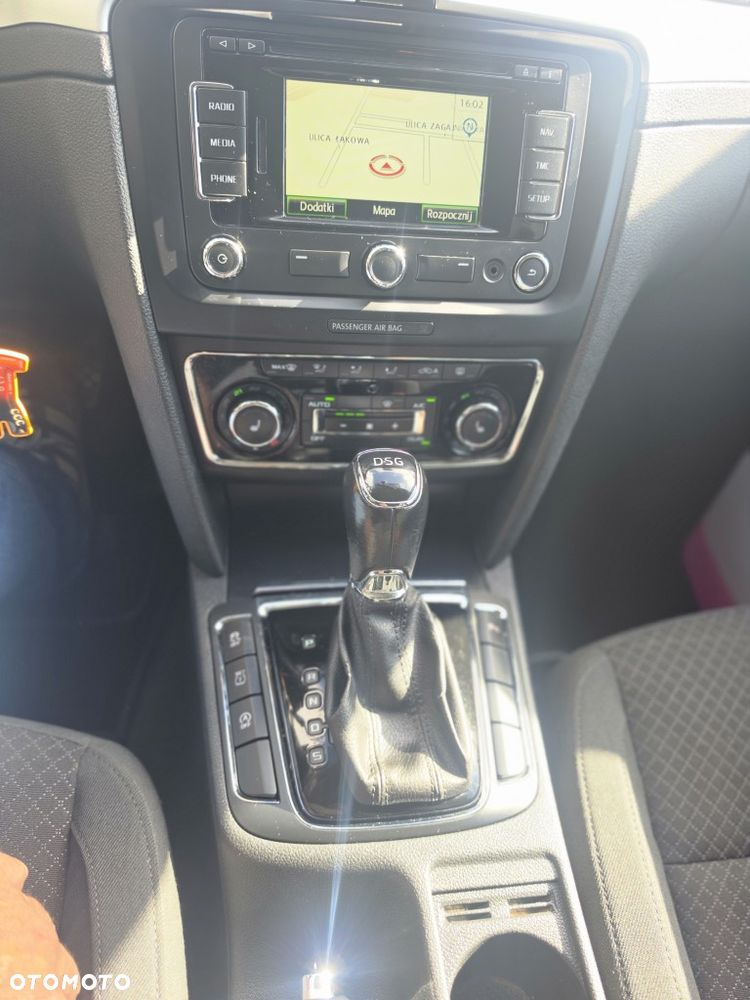 Skoda Superb 2.0 TDI Ambition DSG - 9
