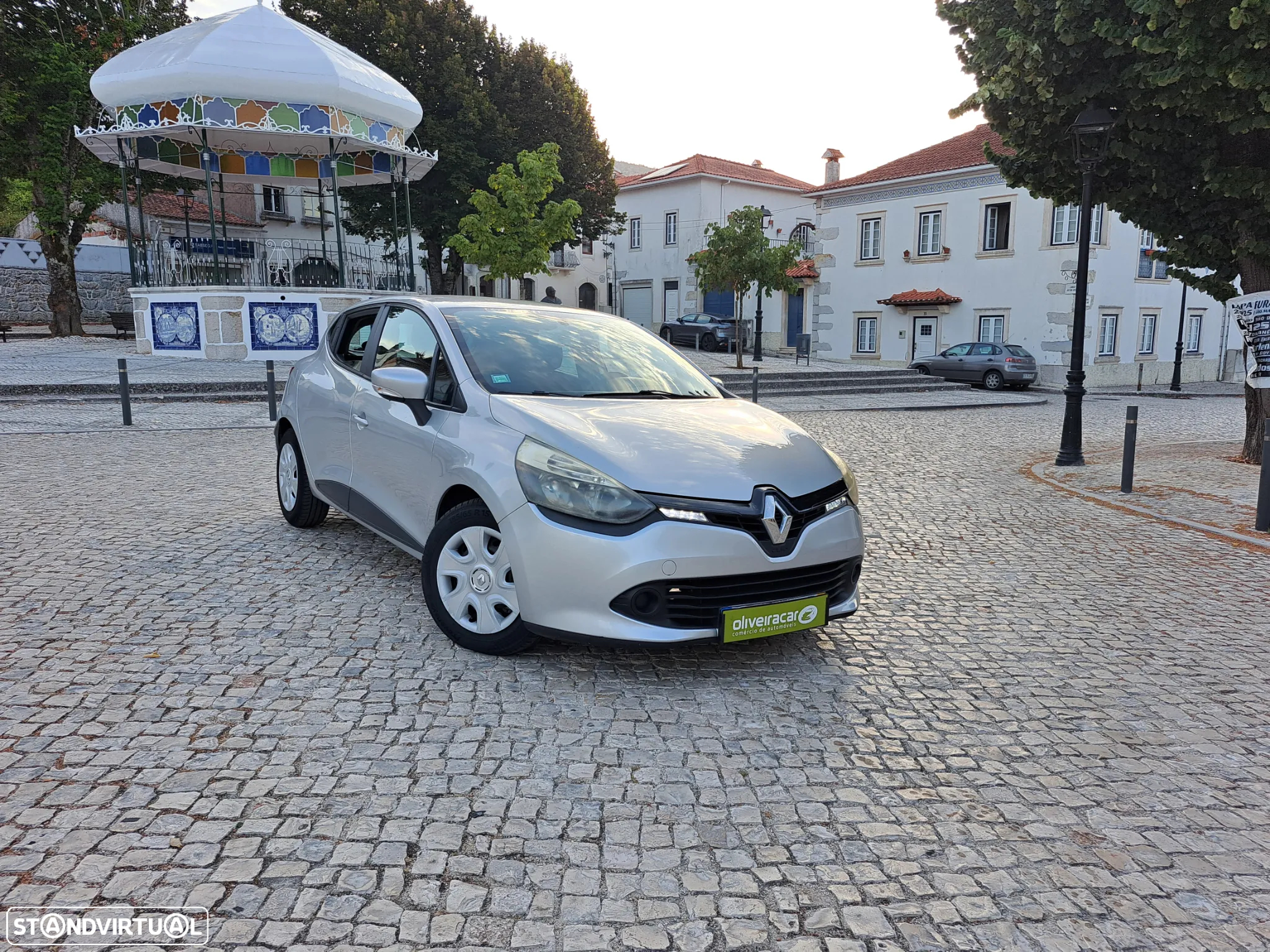 Renault Clio 1.2 16V Confort - 5