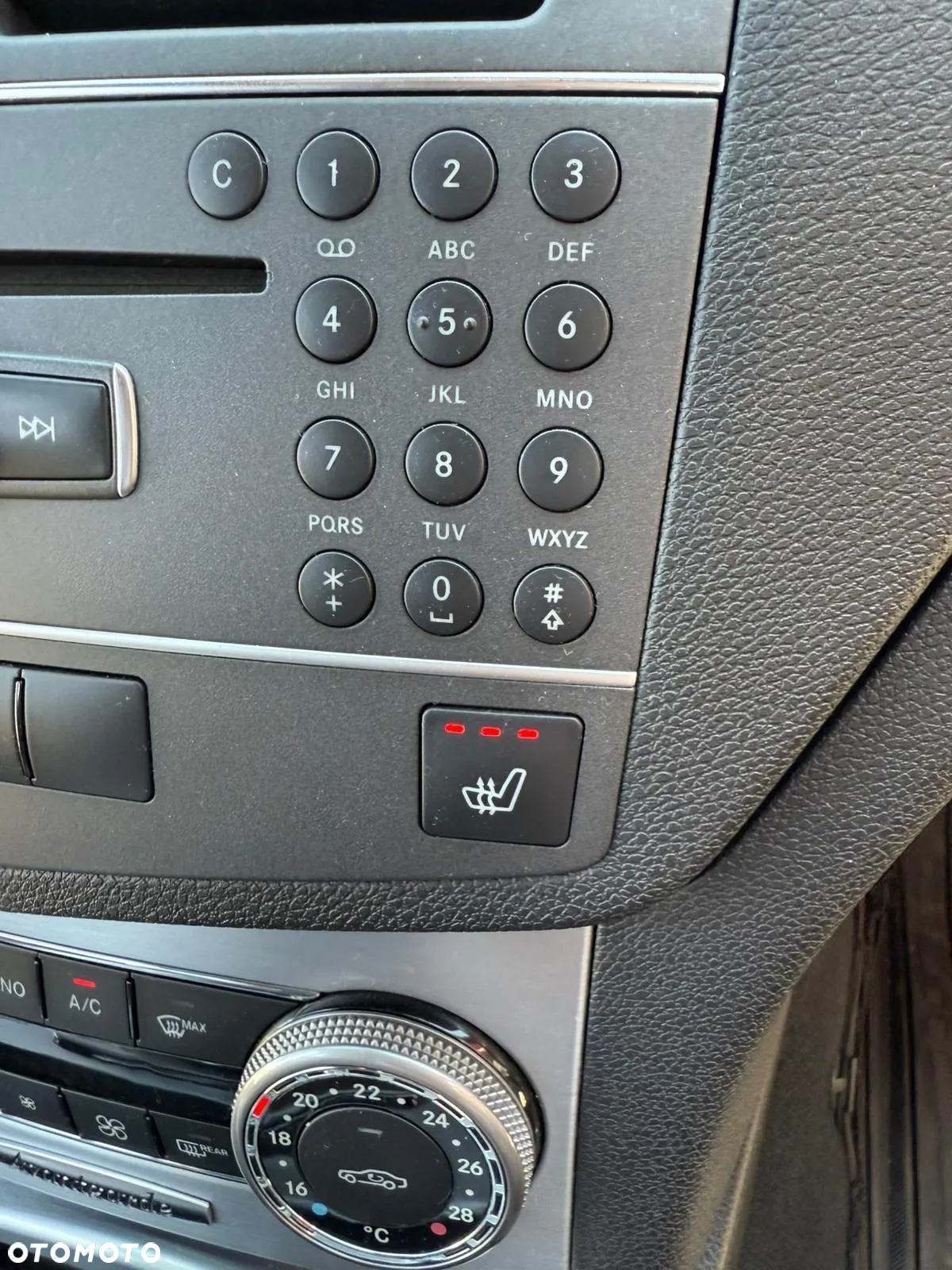 Mercedes-Benz Klasa C 180 T CGI Automatik BlueEFFICIENCY Avantgarde - 25