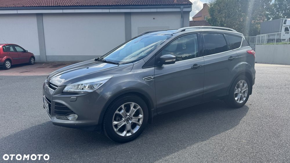 Ford Escape 2.0 EcoBoost AWD Titanium - 12