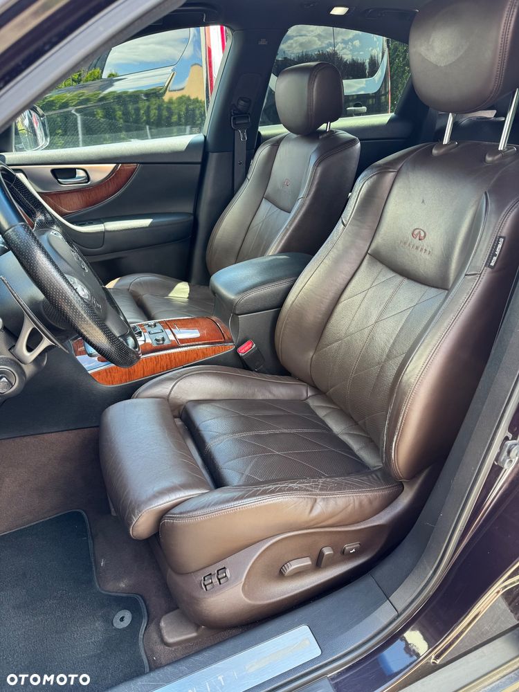 Infiniti FX FX30d S - 4