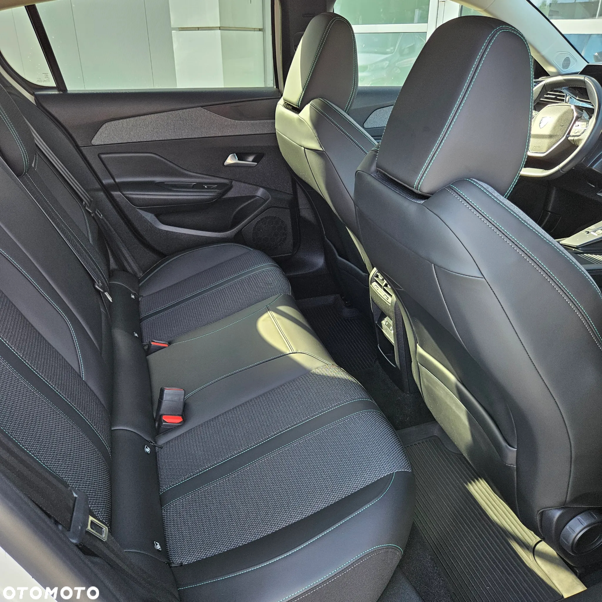Peugeot 308 1.2 PureTech Allure Pack S&S EAT8 - 23